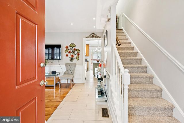 231 PEPPERMILL RD, West Berlin, NJ 08091