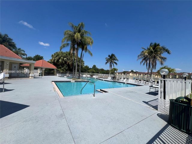 12760 Vista Isles Dr 715, Sunrise, FL 33325