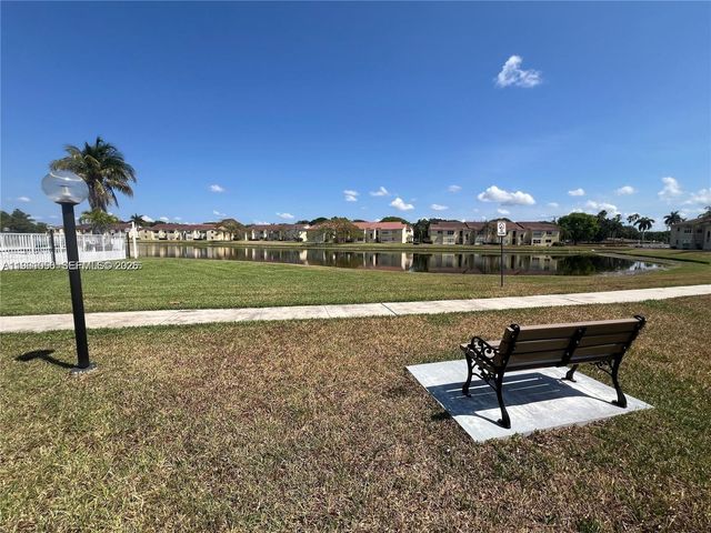 12760 Vista Isles Dr 715, Sunrise, FL 33325