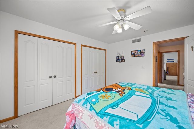 807 Timberlake Trail Drive, Brunswick, OH 44212