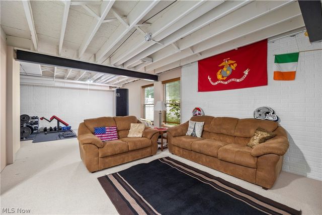807 Timberlake Trail Drive, Brunswick, OH 44212