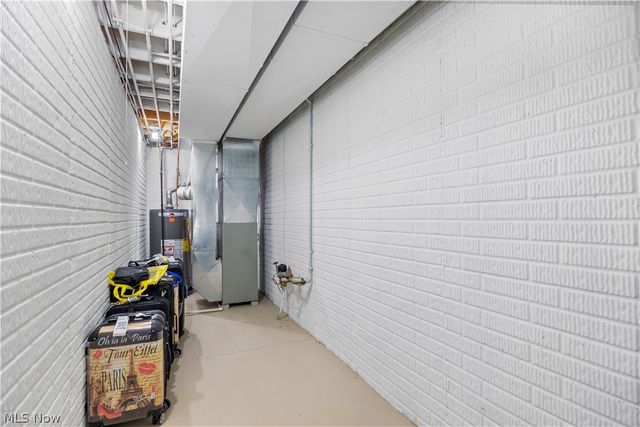 807 Timberlake Trail Drive, Brunswick, OH 44212