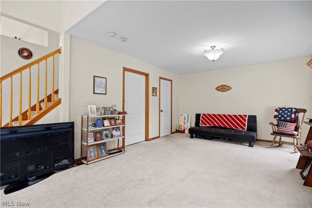 807 Timberlake Trail Drive, Brunswick, OH 44212