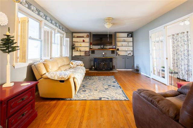 908 14th Place, Rogers, AR 72758