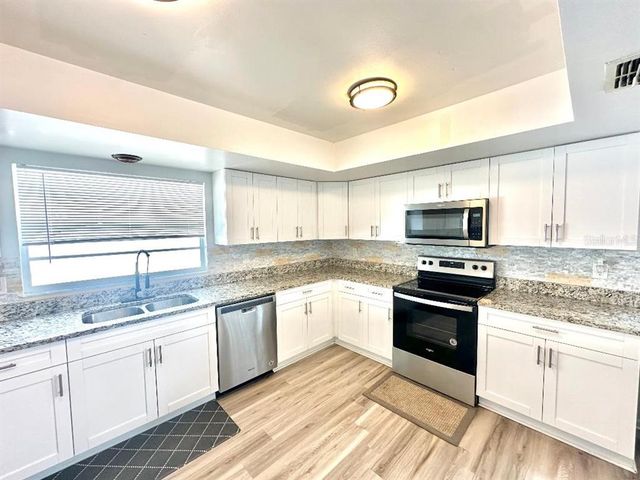 37733 14TH AVENUE, Zephyrhills, FL 33542