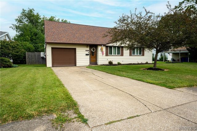 5068 Chapman Parkway, Hamburg, NY 14075