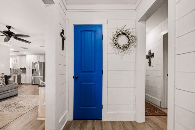 510 Brandywyne Drive, Friendswood, TX 77546