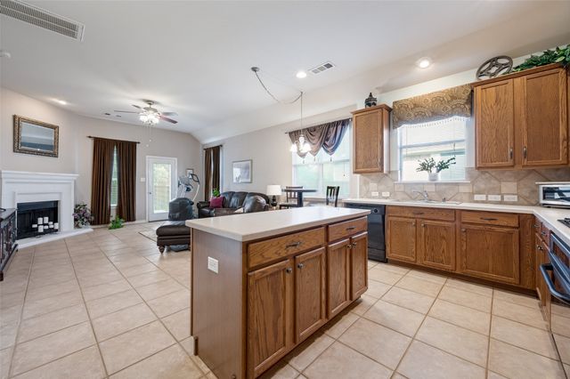 8375 Davis Drive, Frisco, TX 75036