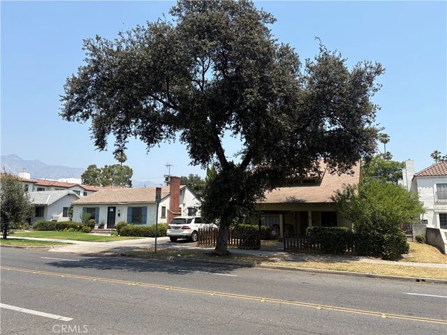 92 N Allen Avenue, Pasadena, CA 91106