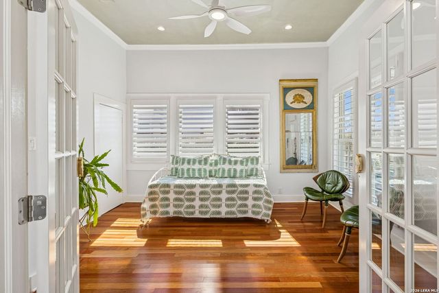 130 Crofton Avenue, San Antonio, TX 78210