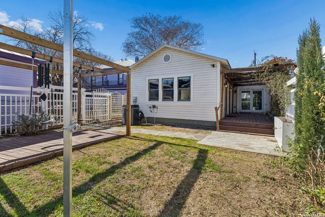 130 Crofton Avenue, San Antonio, TX 78210