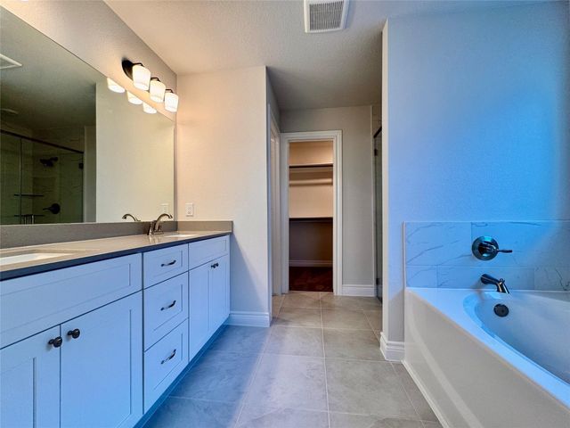 10250 Cabo Del Sol Drive, Cleveland, TX 77327