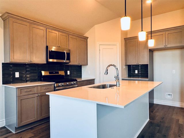 10250 Cabo Del Sol Drive, Cleveland, TX 77327