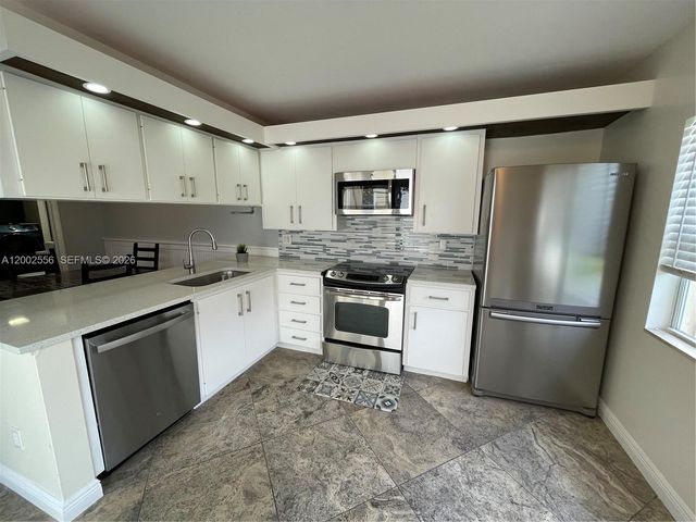 5801 Wheatley Court, Boynton Beach, FL 33436