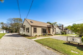 121 Shivel Dr, Hendersonville, TN 37075