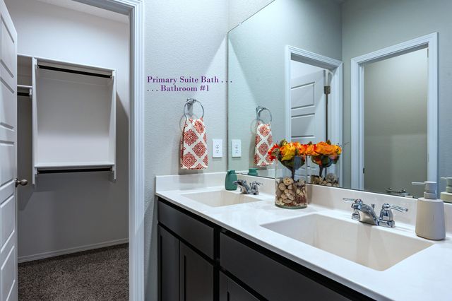 606 Turmalina Drive SE, Rio Rancho, NM 87124
