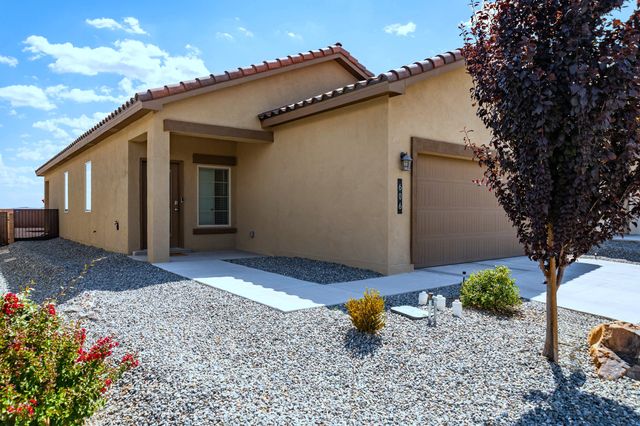 606 Turmalina Drive SE, Rio Rancho, NM 87124