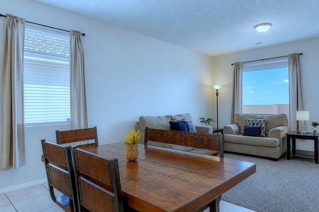 606 Turmalina Drive SE, Rio Rancho, NM 87124