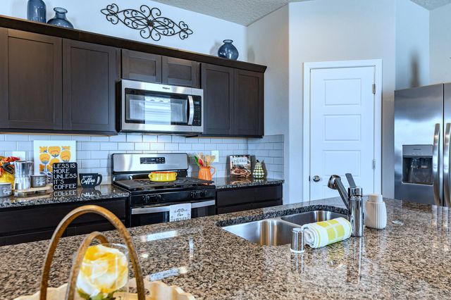 606 Turmalina Drive SE, Rio Rancho, NM 87124