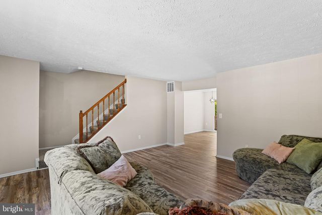 369 COOL BREEZE CT, Pasadena, MD 21122