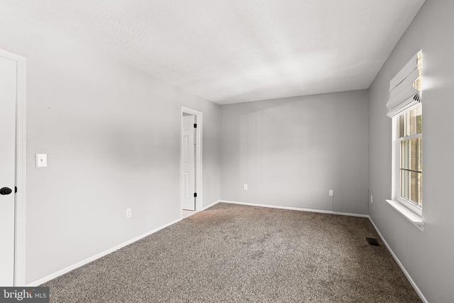 369 COOL BREEZE CT, Pasadena, MD 21122