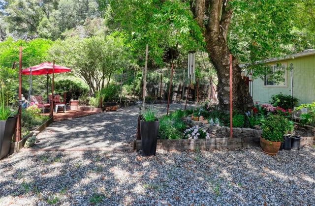 7072 Sonja Lu, Lucerne, CA 95458