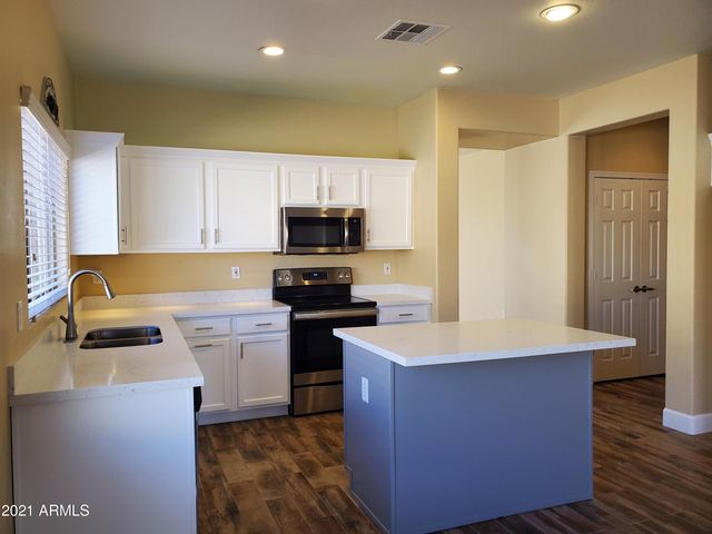 2056 E RIVIERA Drive, Chandler, AZ 85249
