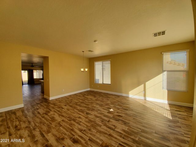 2056 E RIVIERA Drive, Chandler, AZ 85249