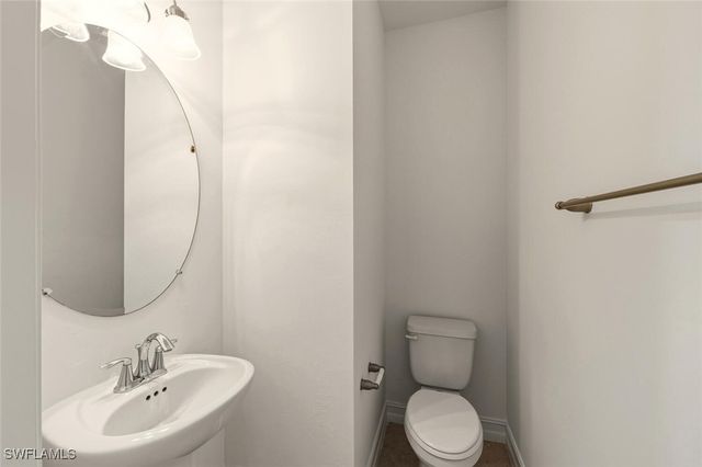 7770 BRISTOL CIR, Naples, FL 34120