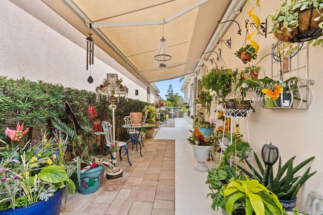 2789 Irma Lake Drive, West Palm Beach, FL 33411