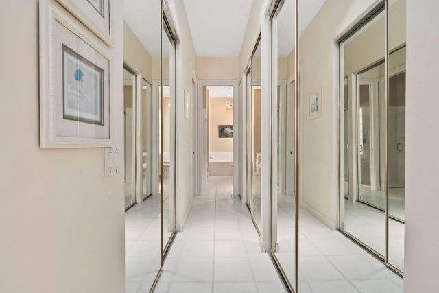 2789 Irma Lake Drive, West Palm Beach, FL 33411