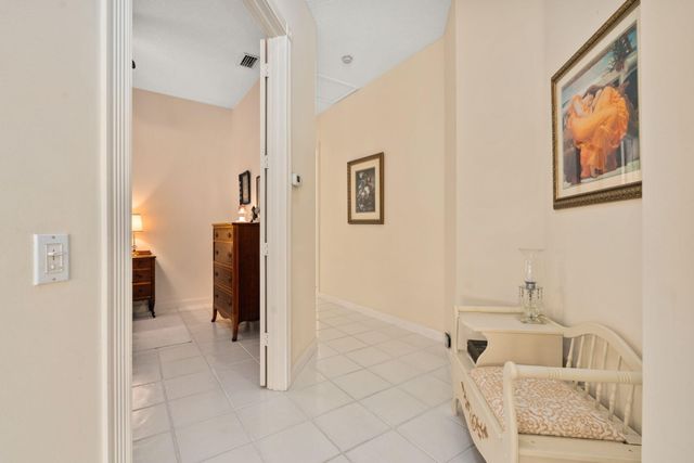 2789 Irma Lake Drive, West Palm Beach, FL 33411