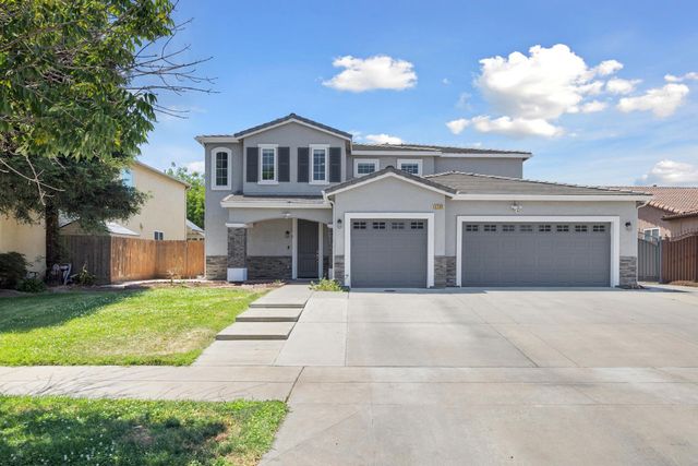 2720 San Jose Avenue, Clovis, CA 93611
