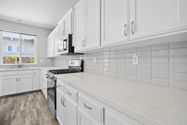 2720 San Jose Avenue, Clovis, CA 93611