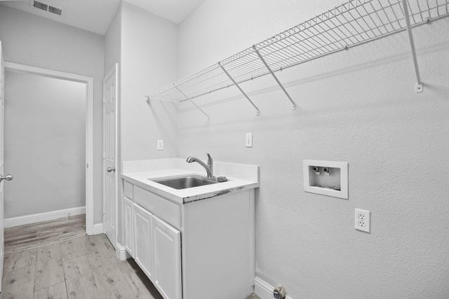 2720 San Jose Avenue, Clovis, CA 93611