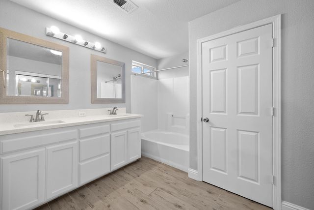 2720 San Jose Avenue, Clovis, CA 93611