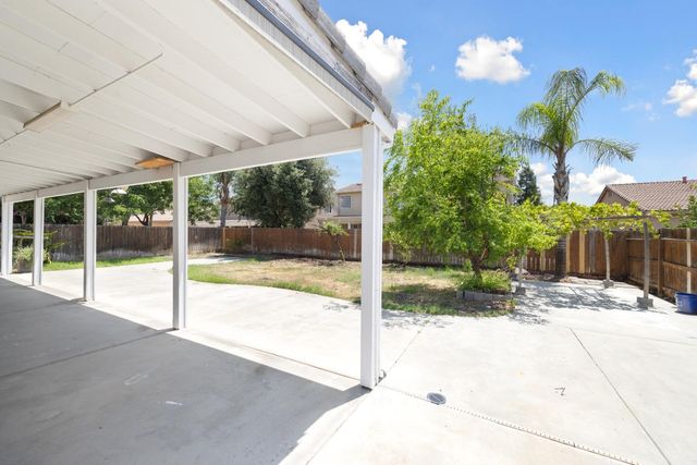 2720 San Jose Avenue, Clovis, CA 93611