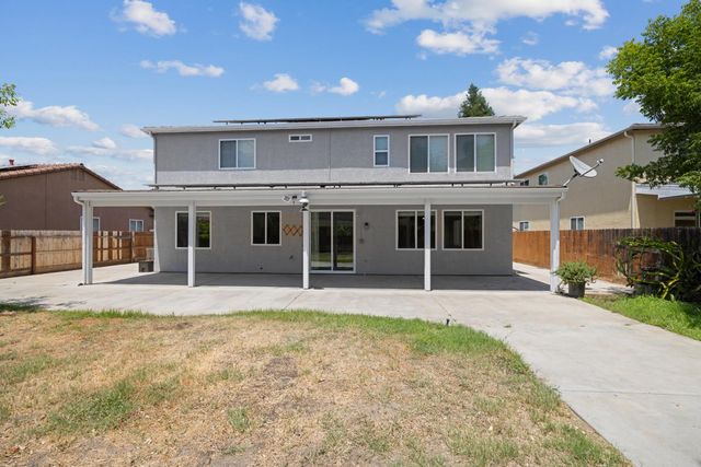 2720 San Jose Avenue, Clovis, CA 93611