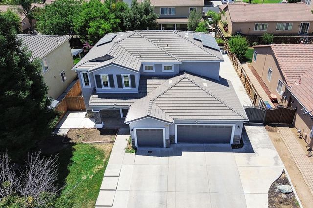 2720 San Jose Avenue, Clovis, CA 93611