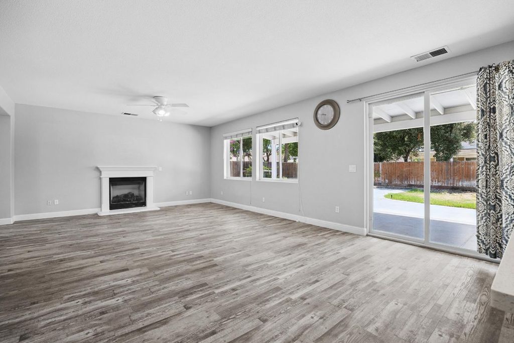 Image 19 of property listing at 2720 San Jose Avenue, Clovis, CA 93611