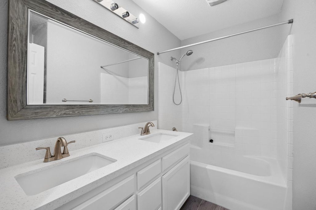 Image 40 of property listing at 2720 San Jose Avenue, Clovis, CA 93611