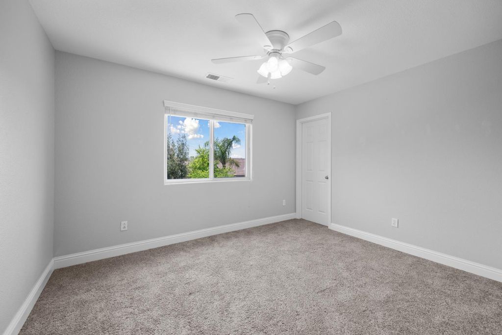 Image 41 of property listing at 2720 San Jose Avenue, Clovis, CA 93611