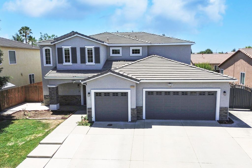 Image 58 of property listing at 2720 San Jose Avenue, Clovis, CA 93611