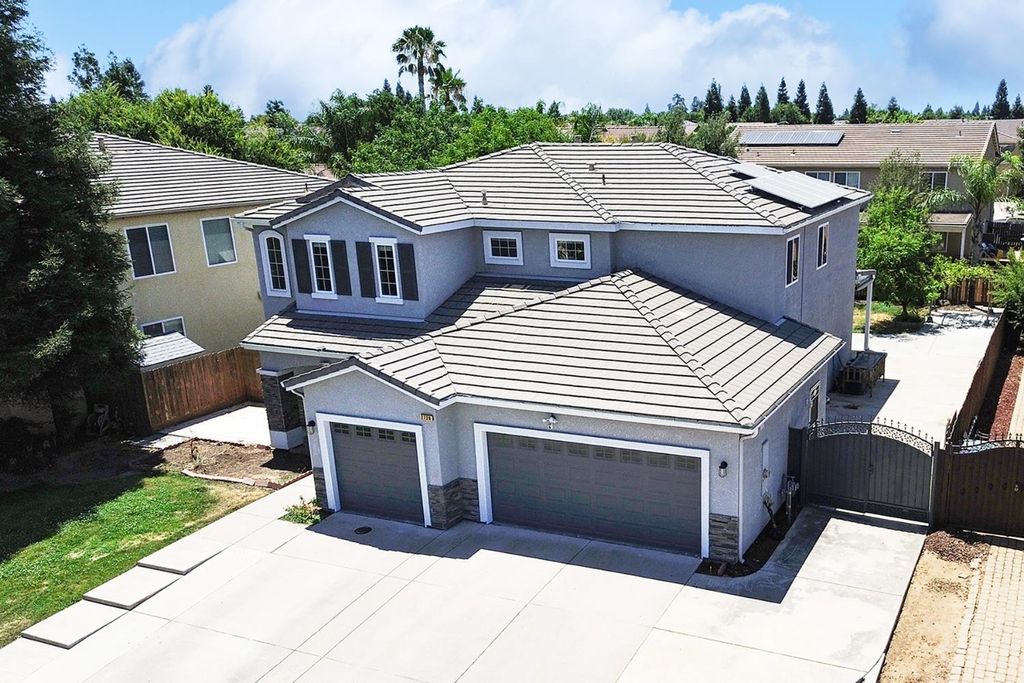 Image 59 of property listing at 2720 San Jose Avenue, Clovis, CA 93611