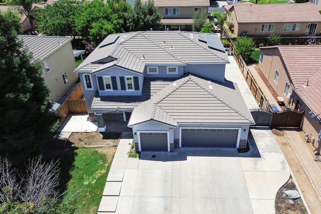 Image 60 of property listing at 2720 San Jose Avenue, Clovis, CA 93611