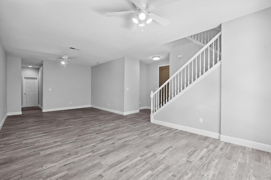 Image 8 of property listing at 2720 San Jose Avenue, Clovis, CA 93611