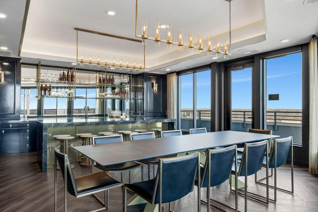 4917 Eden Avenue 718, Edina, MN 55424