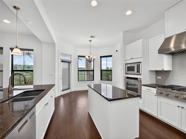 8200 Southwest PKWY 321, Austin, TX 78735