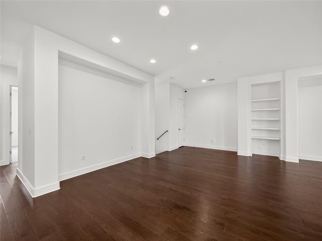 8200 Southwest PKWY 321, Austin, TX 78735