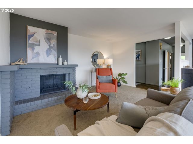 1515 Sw UPPER HALL St, Portland, OR 97201